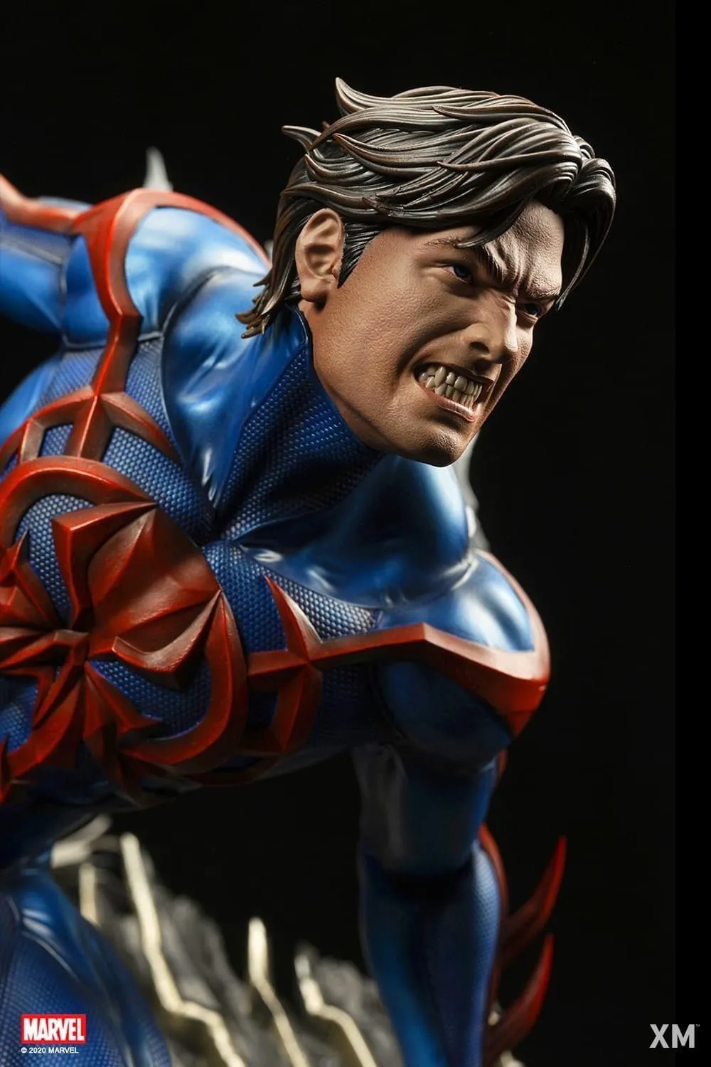 Spider-Man 2099 1/4 Scale Premium Statue